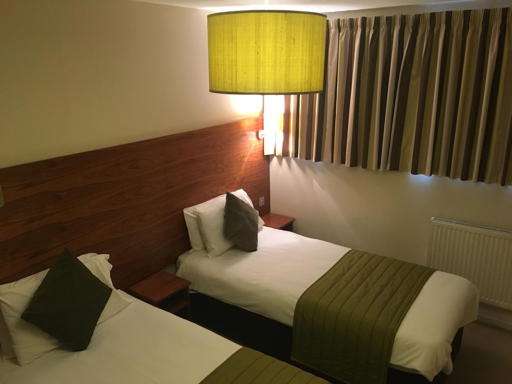 Stockwood Hotel - Luton Airport Екстериор снимка